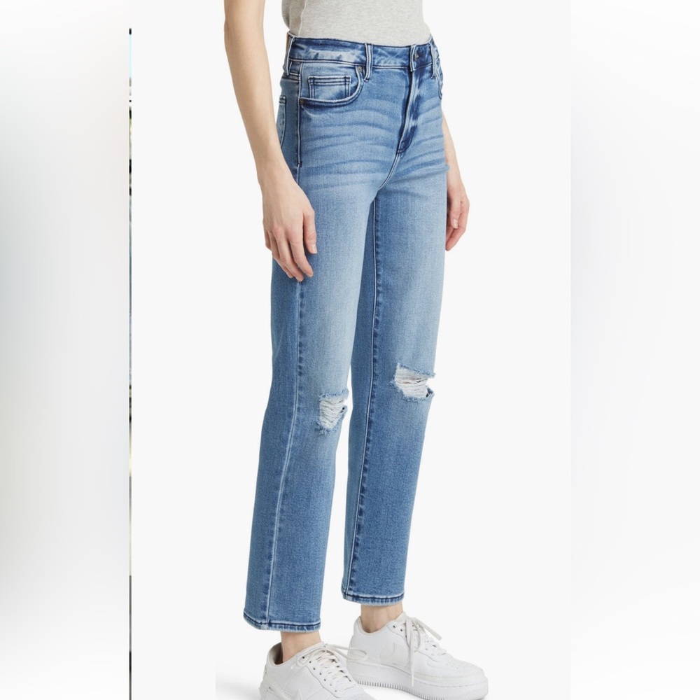 Hidden Jeans Medium Wash Stretch Distressed Straight Jeans NWT - Picture 10 of 11